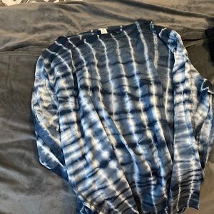 Womens athletic shirt